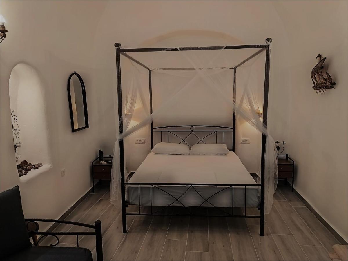Mentoras' Complex Apartment Emporio  Luaran gambar